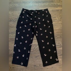 Ann Taylor floral black pants
Size xl petite
Elastic waistband